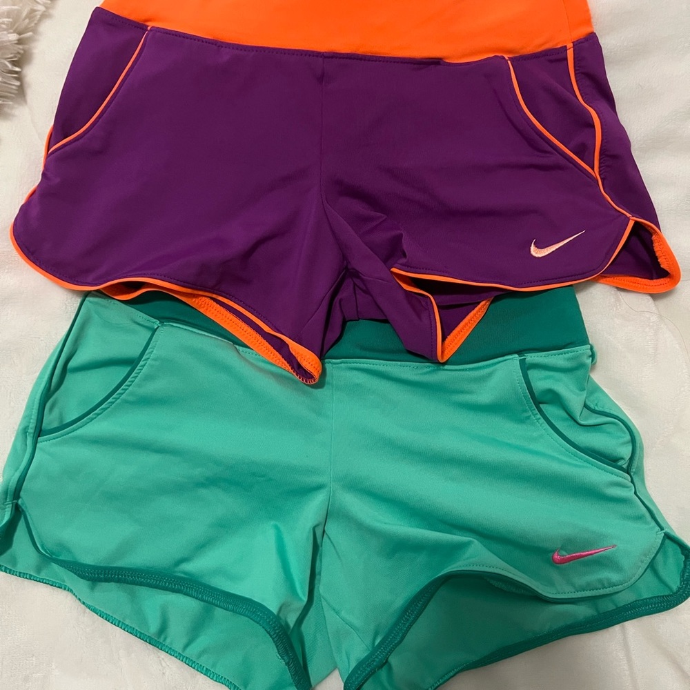 Nike running shorts S